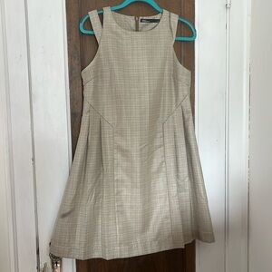 Lovely Dear Creatures dress!